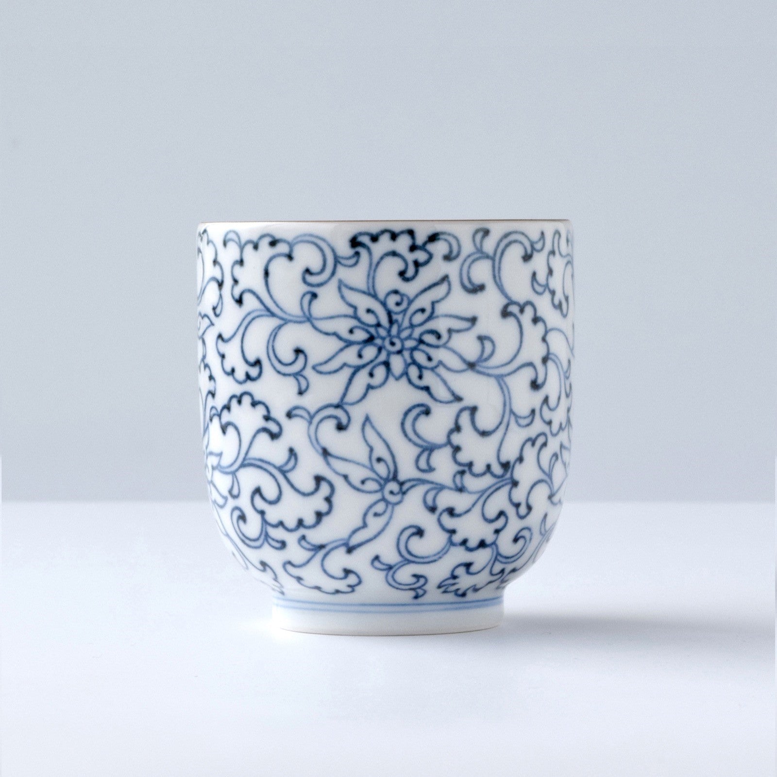 Kyōkarakusa pair of teacups(2 pieces) Seto ware