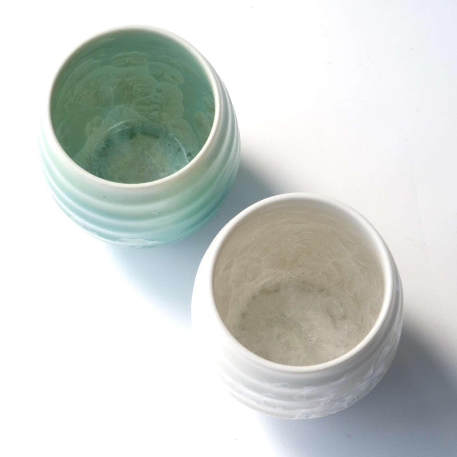 Gekka pair of teacups【paulownia box】 (2 pieces) Kyo ware/Kiyomizu ware
