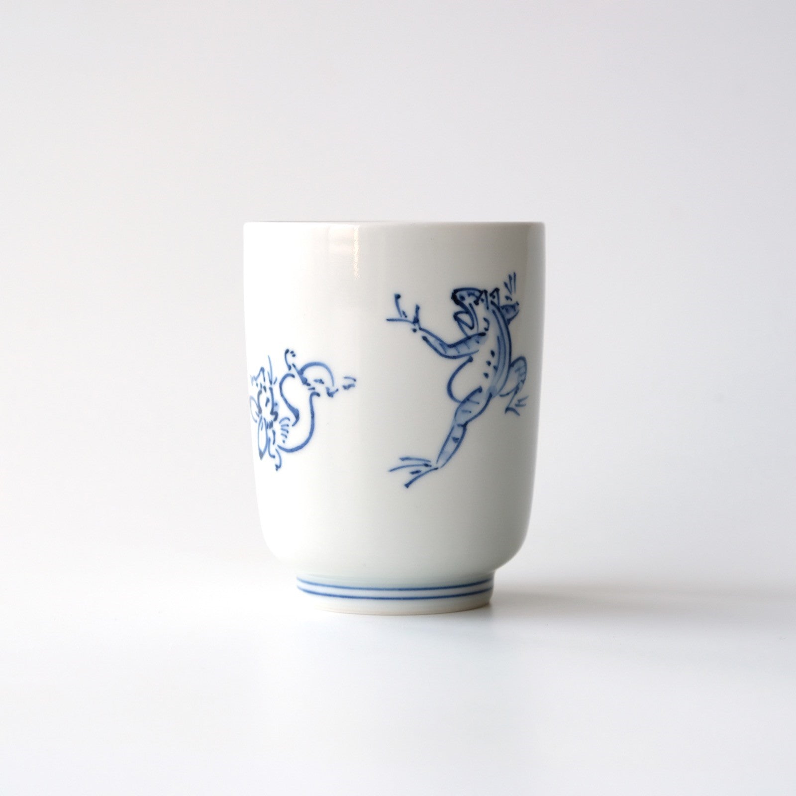 Chōjū-giga of Teacup【blue and white】(1 piece) Kyo ware/Kiyomizu ware
